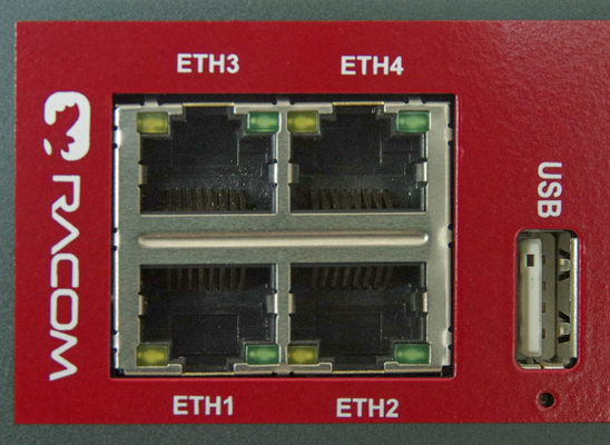 4× Eth RJ45 Plug