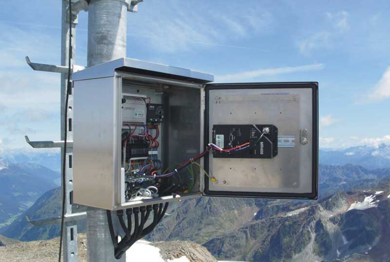 MR400, 400 MHz
Ochrana před lavinami
Hydrometrické služby
Solární napájení – režim „Sleep“
Teploty nižší než -30 ° C
Nadmořská výška až 3400 m
7500 km², 100 jednotek